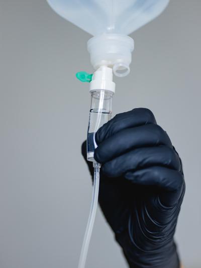 Infusion als unterstützende Maßnahme bei diffusem Haarausfall